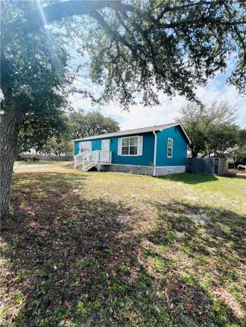809 N Tenth Street Fulton TX 78358