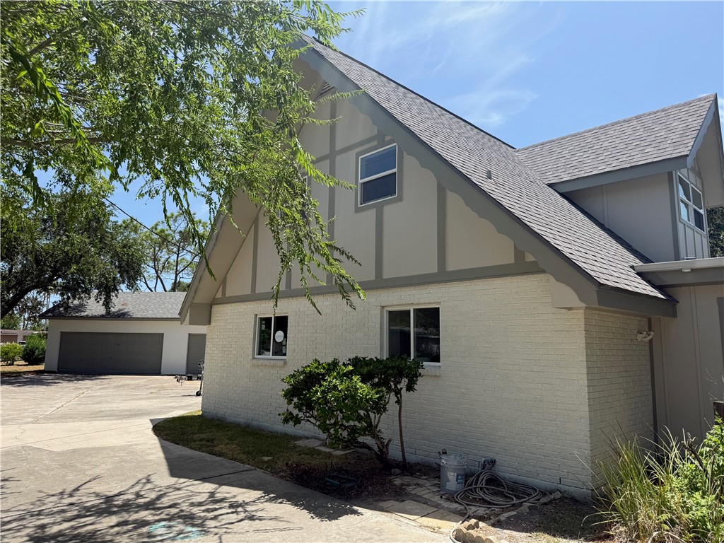305 Caribbean Drive Corpus Christi TX 78418