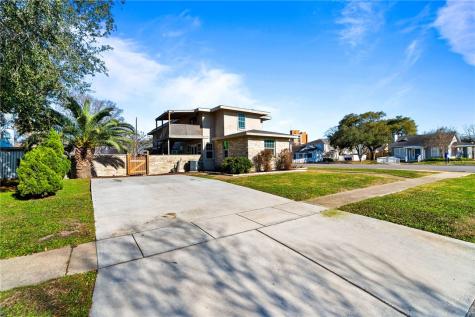 302 Cole Street Corpus Christi TX 78404