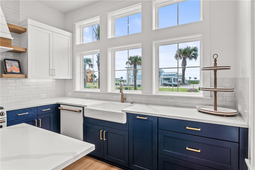 209 Horse Tail Lane Port Aransas TX 78373
