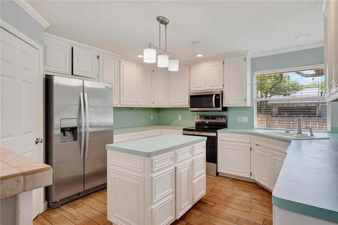 102 Cypress Point Rockport TX 78382