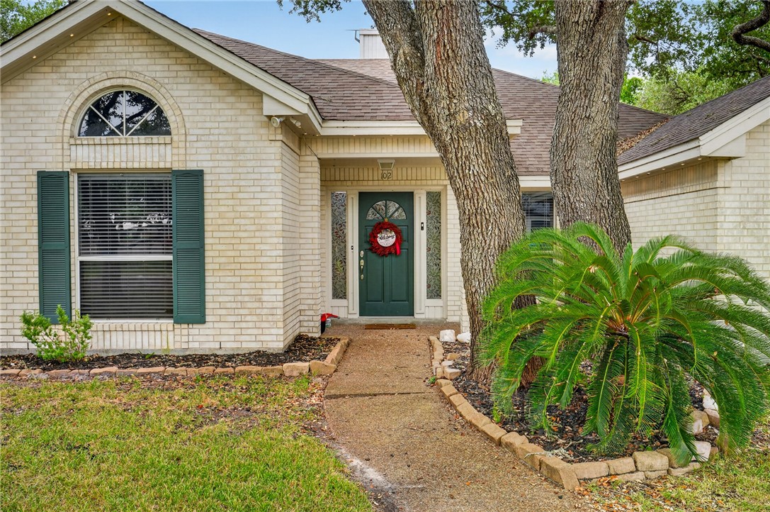 102 Cypress Point Rockport TX 78382