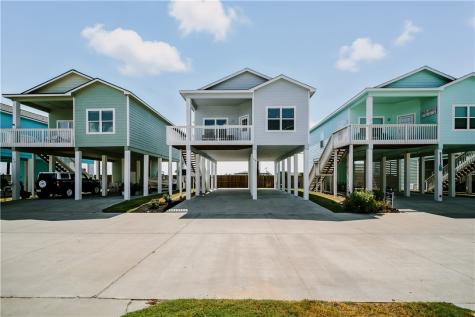 110 N Nautica Rockport TX 78382