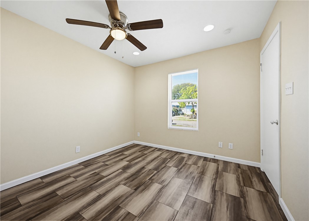 1721 Hickory Place Corpus Christi TX 78416