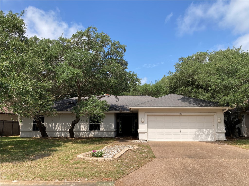113 Royal Oaks Drive Rockport TX 78382