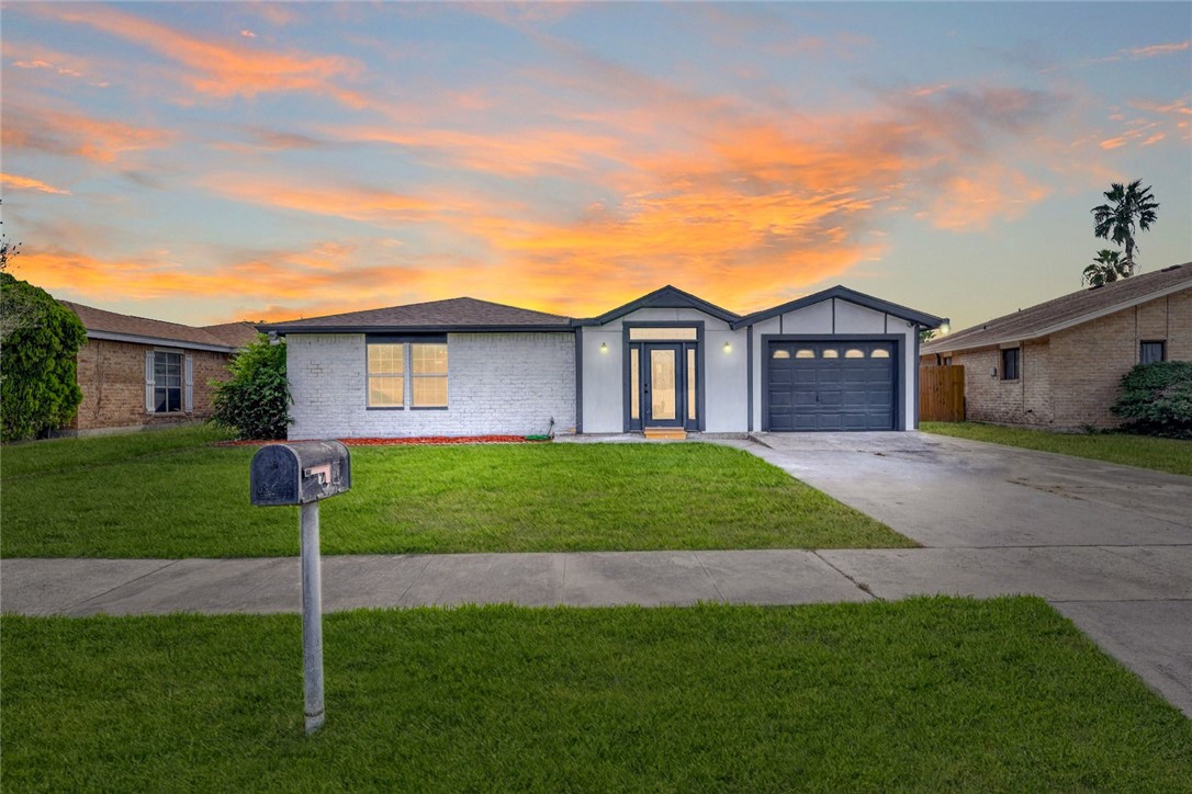 977 Crossbill Street Corpus Christi TX 78418