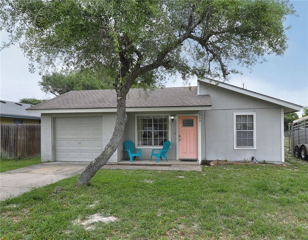 959 S 9th Street Aransas Pass TX 78336