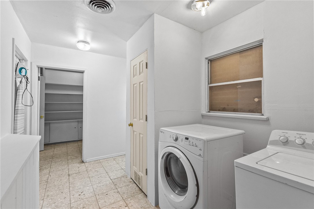 445 Pennington Drive Corpus Christi TX 78412