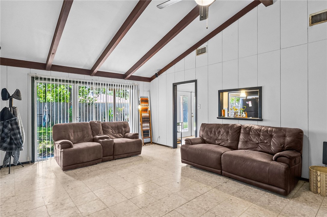 445 Pennington Drive Corpus Christi TX 78412