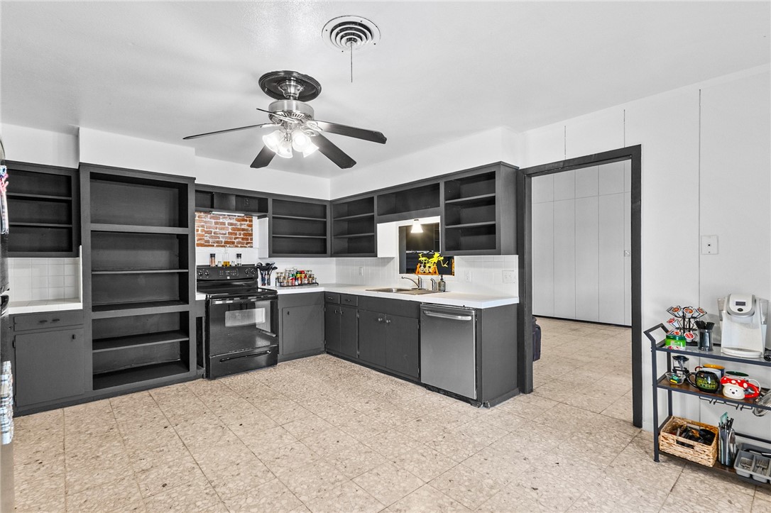 445 Pennington Drive Corpus Christi TX 78412