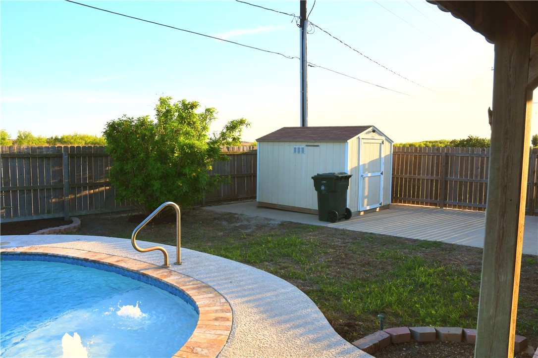 14005 Coquina Bay Avenue Corpus Christi TX 78418