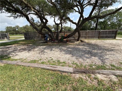 609 W Liberty Street Rockport TX 78382