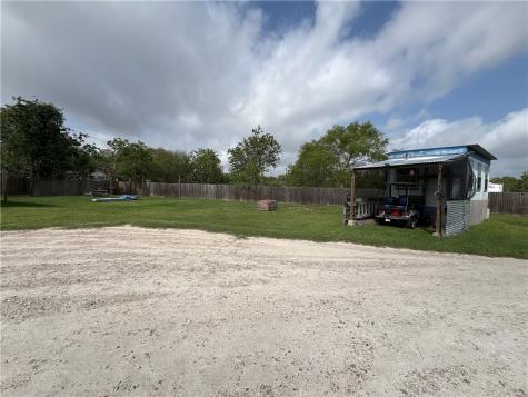 609 W Liberty Street Rockport TX 78382