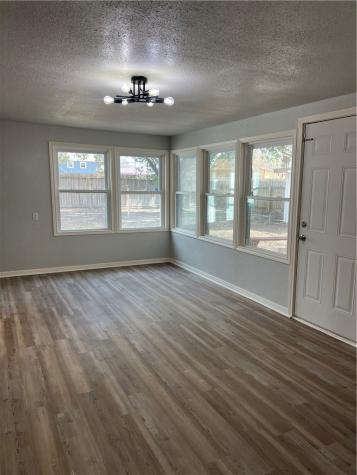 323 W Lee Avenue Kingsville TX 78363