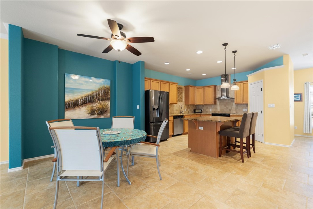 14878 Granada Drive 402 Corpus Christi TX 78418