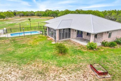 5593 Westlake Drive Sandia TX 78383