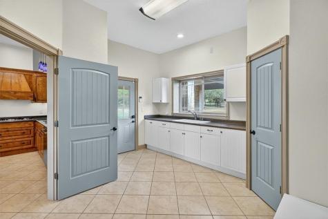 5593 Westlake Drive Sandia TX 78383