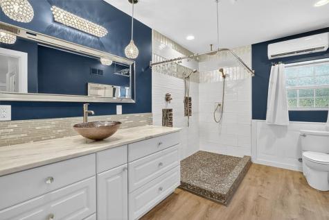 5593 Westlake Drive Sandia TX 78383