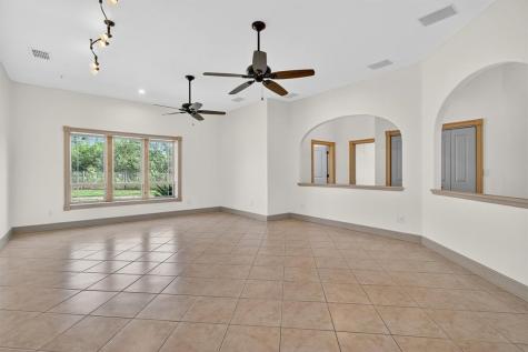 5593 Westlake Drive Sandia TX 78383