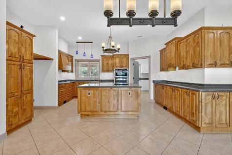 5593 Westlake Drive Sandia TX 78383