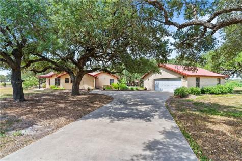 555 Silver Creek Sinton TX 78387