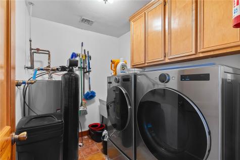 555 Silver Creek Sinton TX 78387