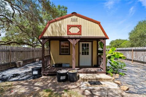 555 Silver Creek Sinton TX 78387