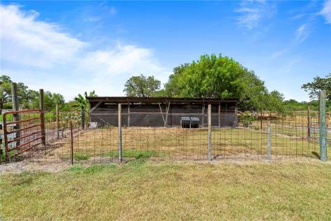 555 Silver Creek Sinton TX 78387