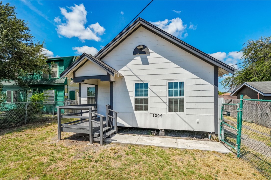 1209 17th Street Corpus Christi TX 78405