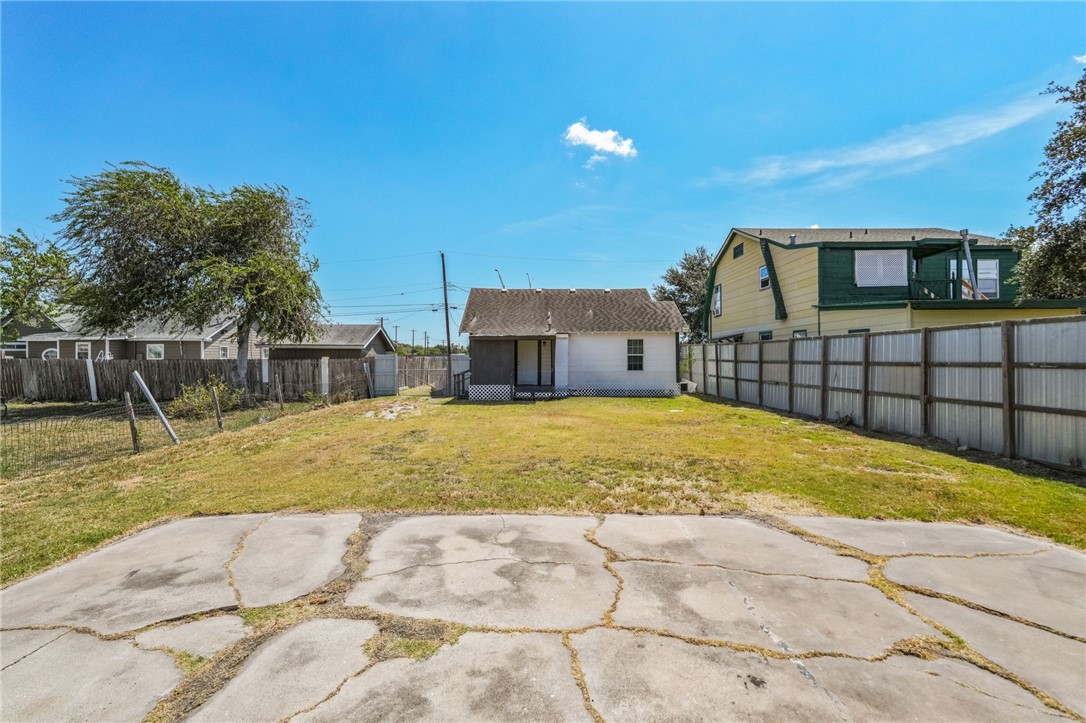 1209 17th Street Corpus Christi TX 78405