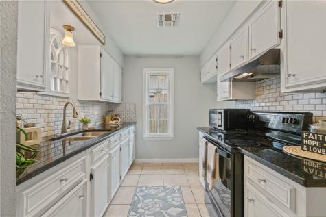 5853 Crestmore Drive Corpus Christi TX 78415
