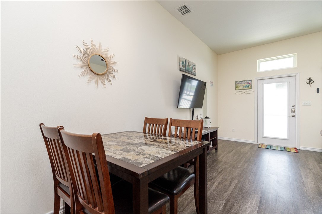 14904 Village Beach Drive Corpus Christi TX 78418