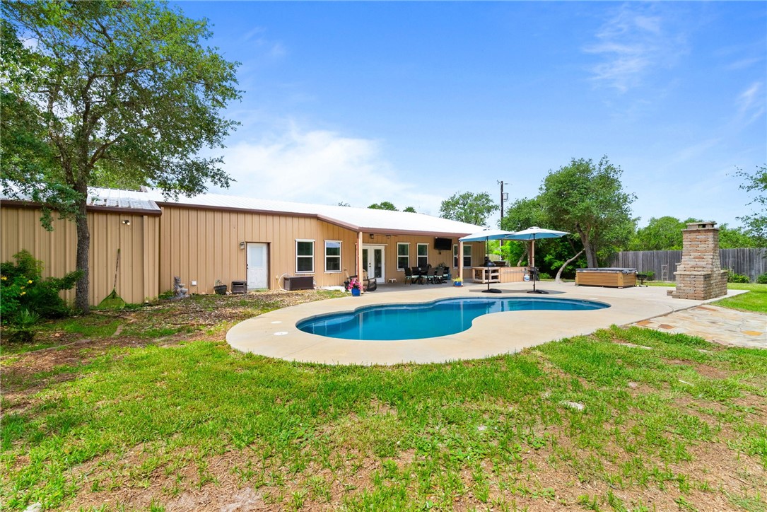 941 Weeping Willow Rockport TX 78382