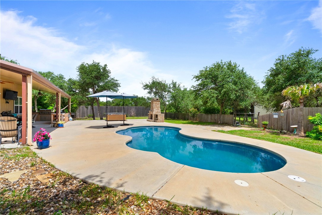 941 Weeping Willow Rockport TX 78382