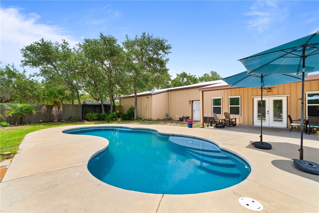 941 Weeping Willow Rockport TX 78382