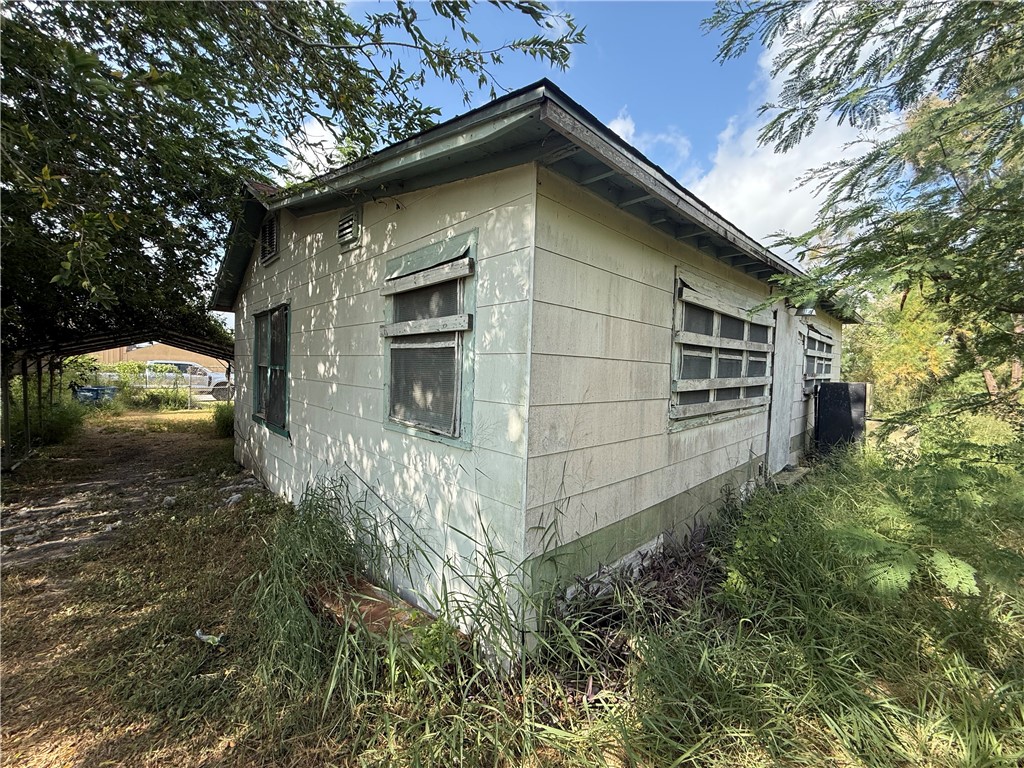 5124 Thomas Drive Corpus Christi TX 78407