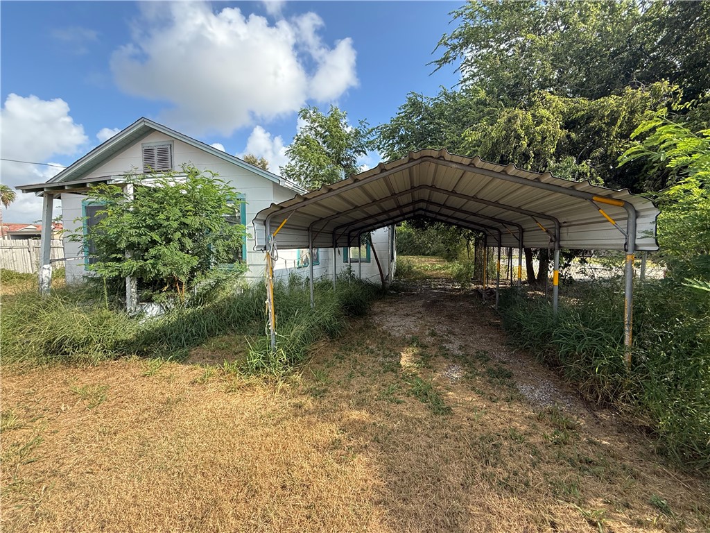 5124 Thomas Drive Corpus Christi TX 78407