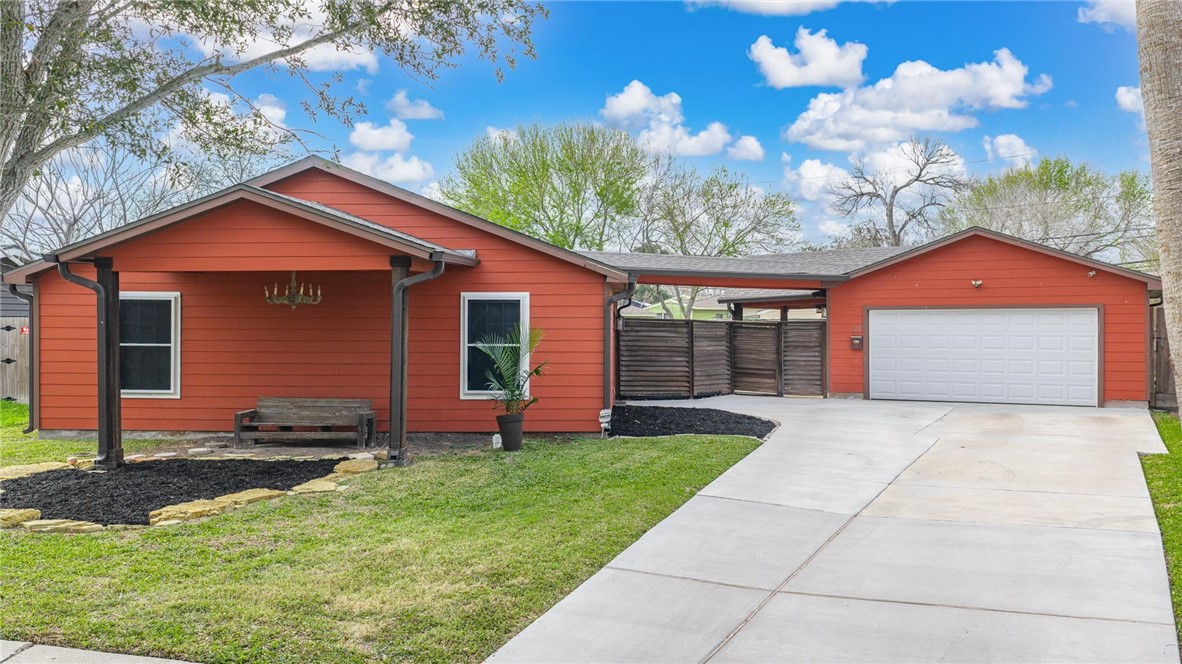 4221 Center Drive Corpus Christi TX 78412