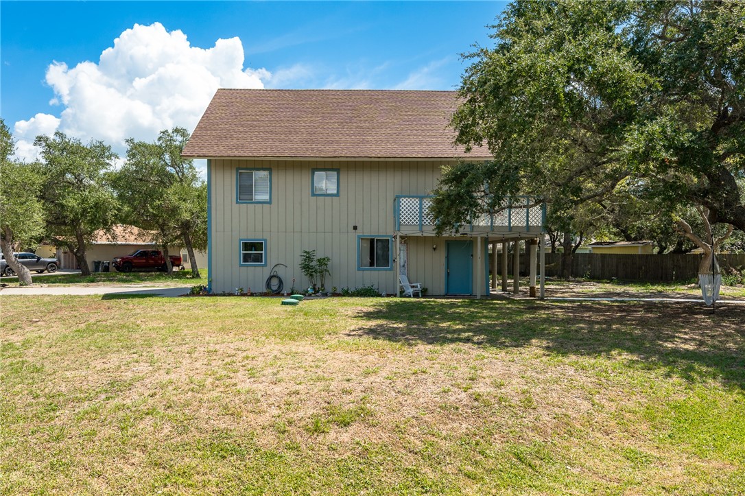 120 Retama Rockport TX 78382
