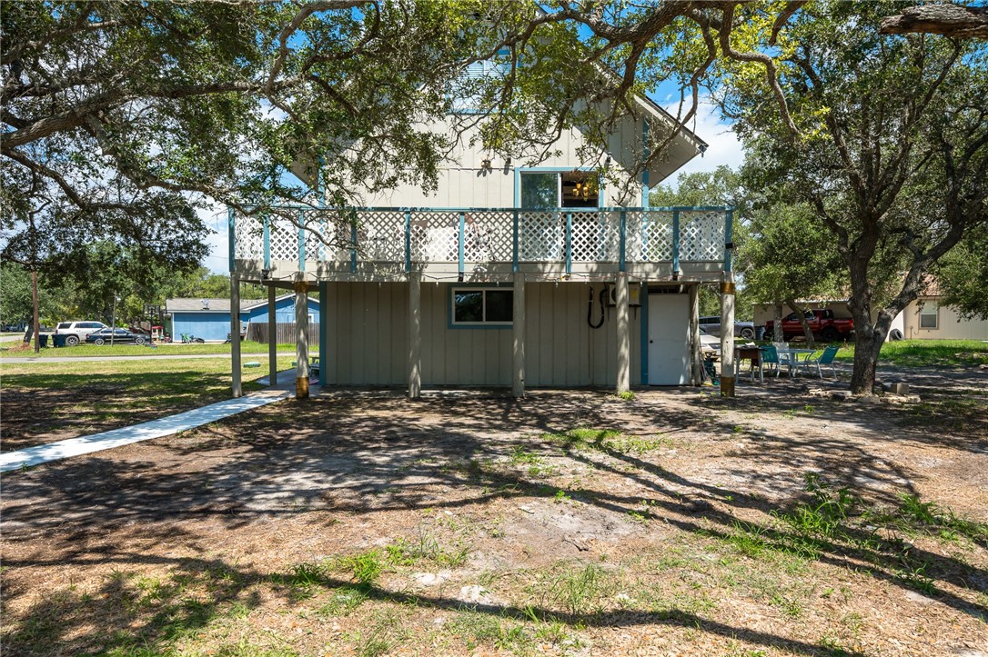 120 Retama Rockport TX 78382