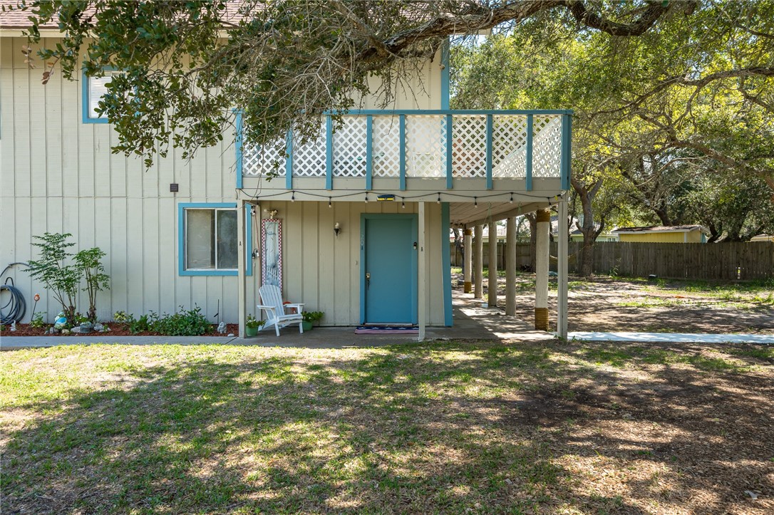 120 Retama Rockport TX 78382