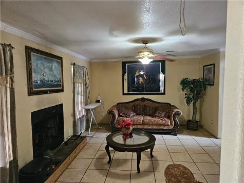 211 County Road 310 Orange Grove TX 78372