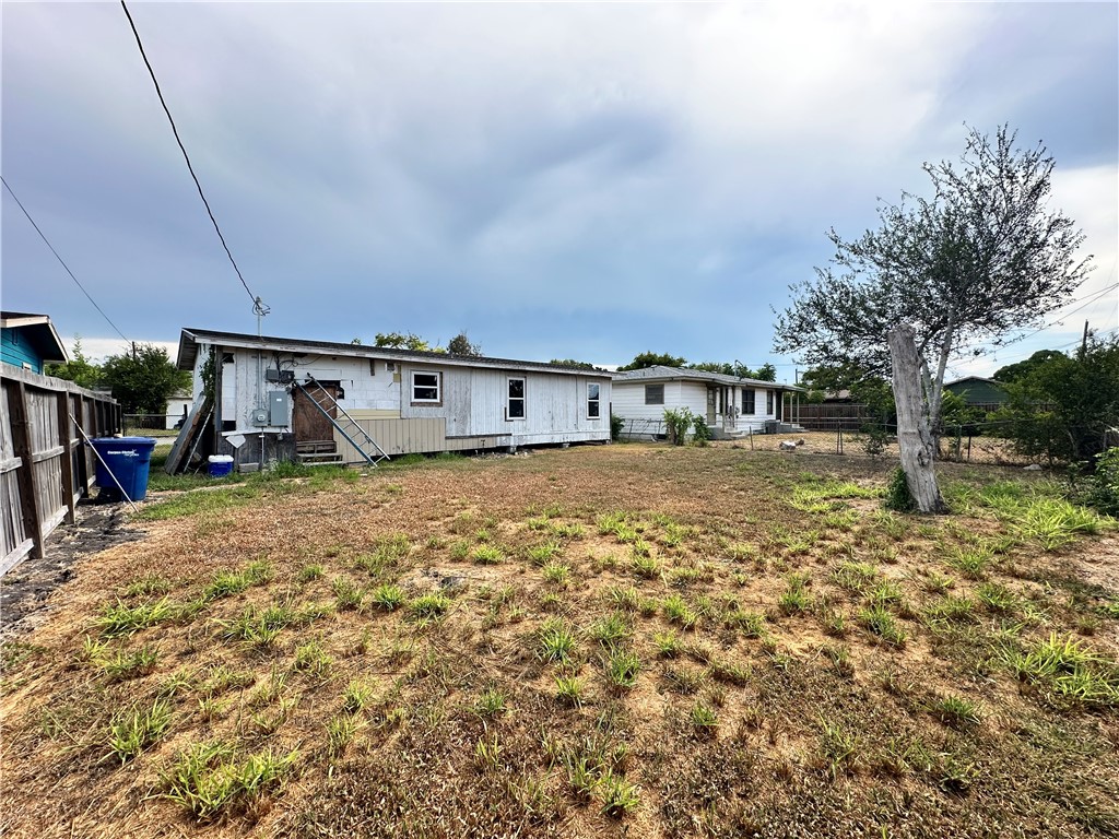 1725 Hickory Place Corpus Christi TX 78416