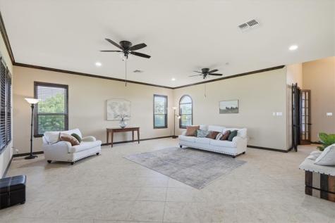 1023 Cr 3651 Sandia TX 78383