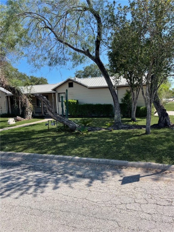 303 E Hoffman Avenue Kingsville TX 78363