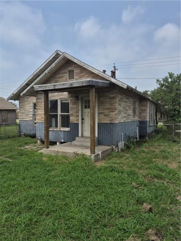 202 N Gregory Street Gregory TX 78359