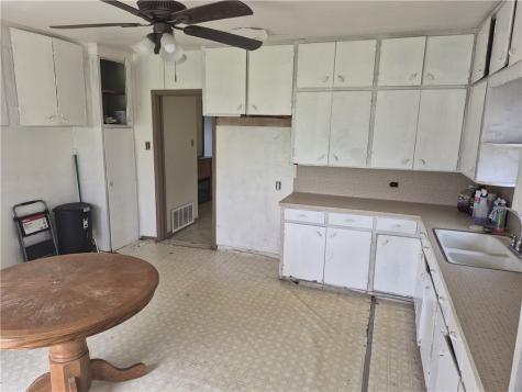 202 N Gregory Street Gregory TX 78359