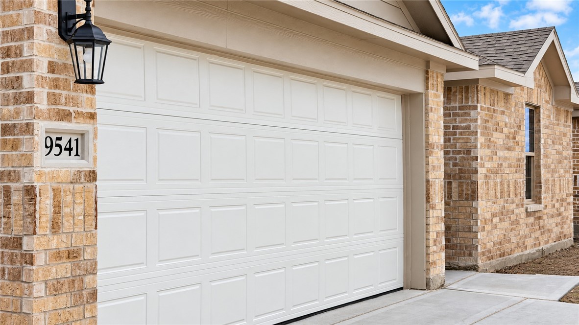 9541 Swedish Oak Drive Corpus Christi TX 78410