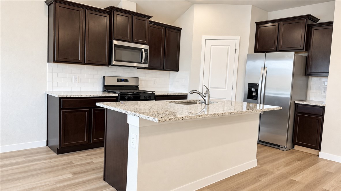 9541 Swedish Oak Drive Corpus Christi TX 78410
