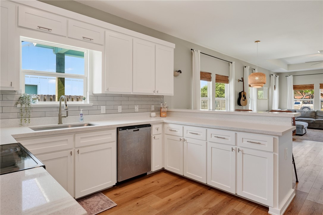 650 Sunset Drive Rockport TX 78382